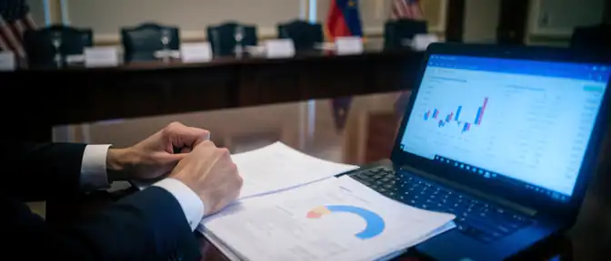Курс на финансовую изоляцию: Урсула фон дер Ляйен поддержала новый санкционный удар США